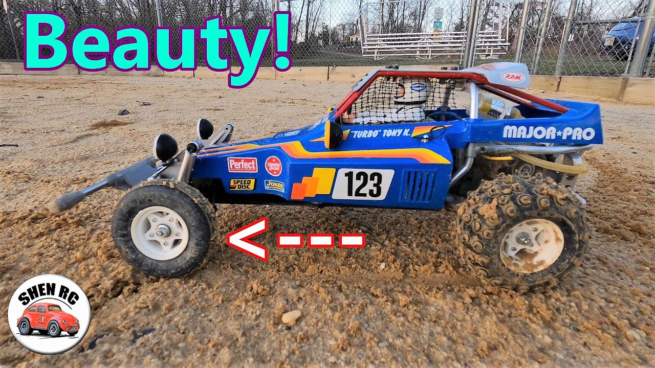 Tamiya fighting buggy at sundown don't get any better than this!