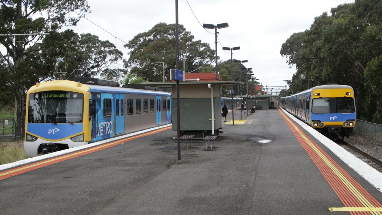 Cranborune onboard train announcements