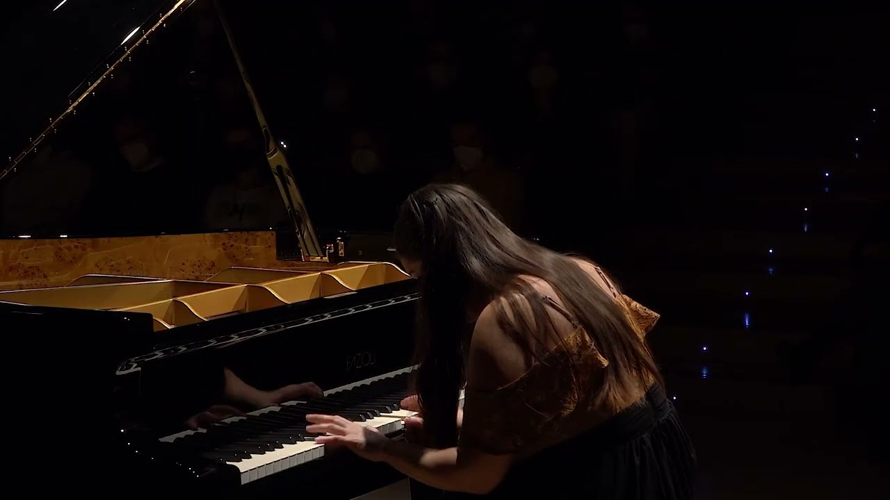 Leonora Armellini: Chopin, Scherzo nr. 4 in E major, op. 54