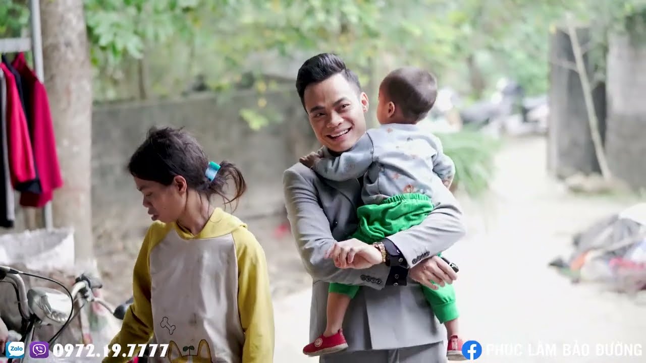 Thiếu Nữ Khờ Nhiều Lần Bị 