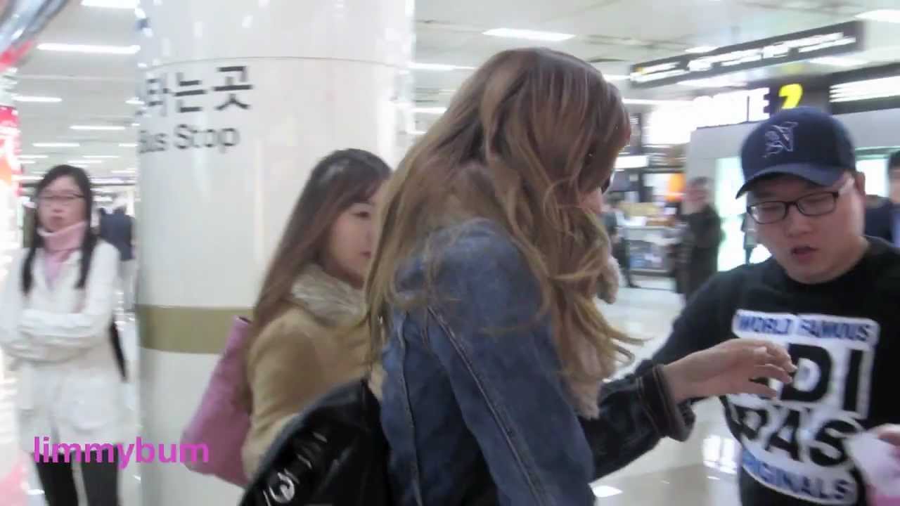 121109 [FANCAM] SNSD arrived Gimpo Airport from Japan