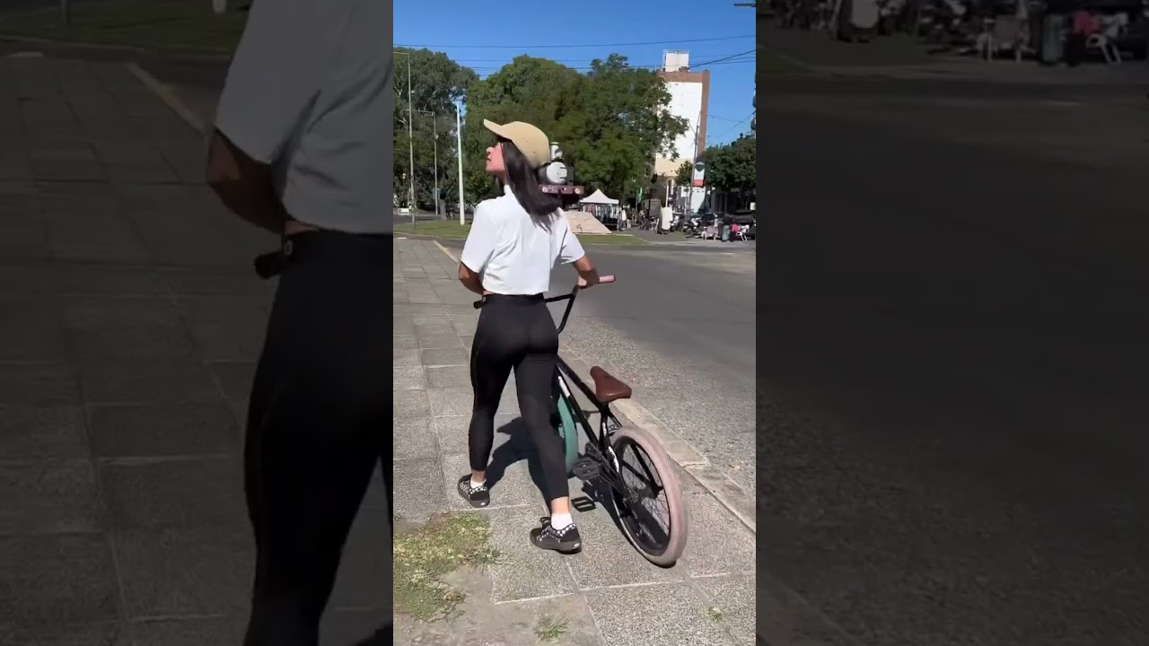 Vuelve el Street? bmx girl #bmx #girl #bike #shorts