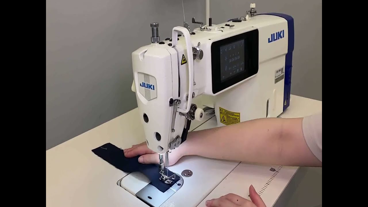 JUKI DDL-900CS-M Универсальная швейная машина с электронным контролем длины стежка