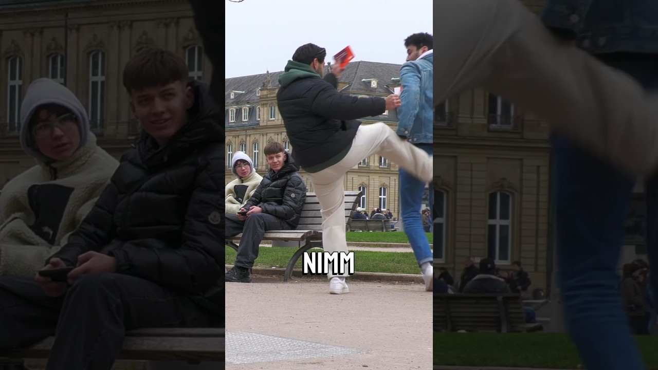 Ich hab wieder Flyer verteilt... *PRANK mit Schauspieler* #streetcomedy #viral
