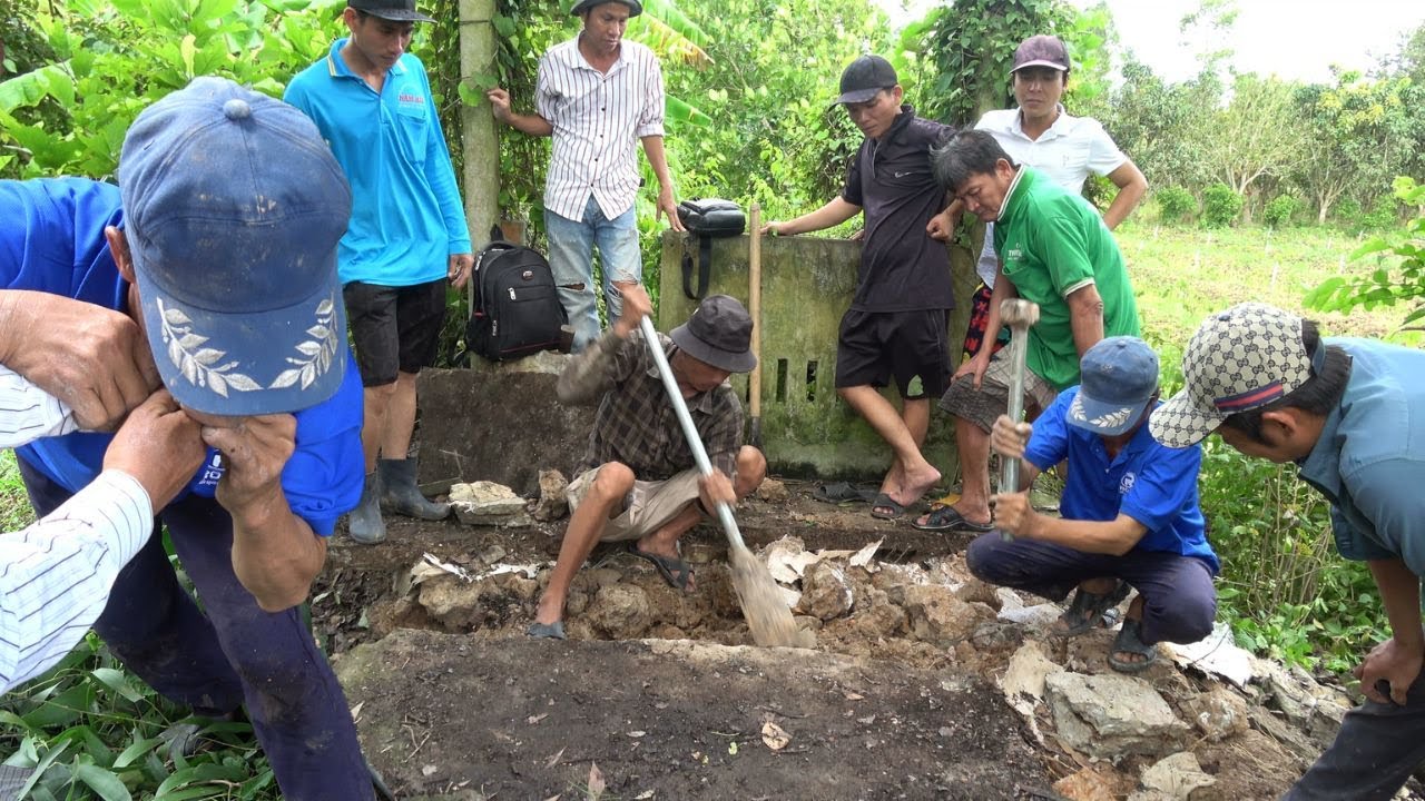 MƯỜI THƯƠNG Bị Rắn Hổ Đất Cắn Phải Nhập Viện | Mười Thương SB_ Tập 133