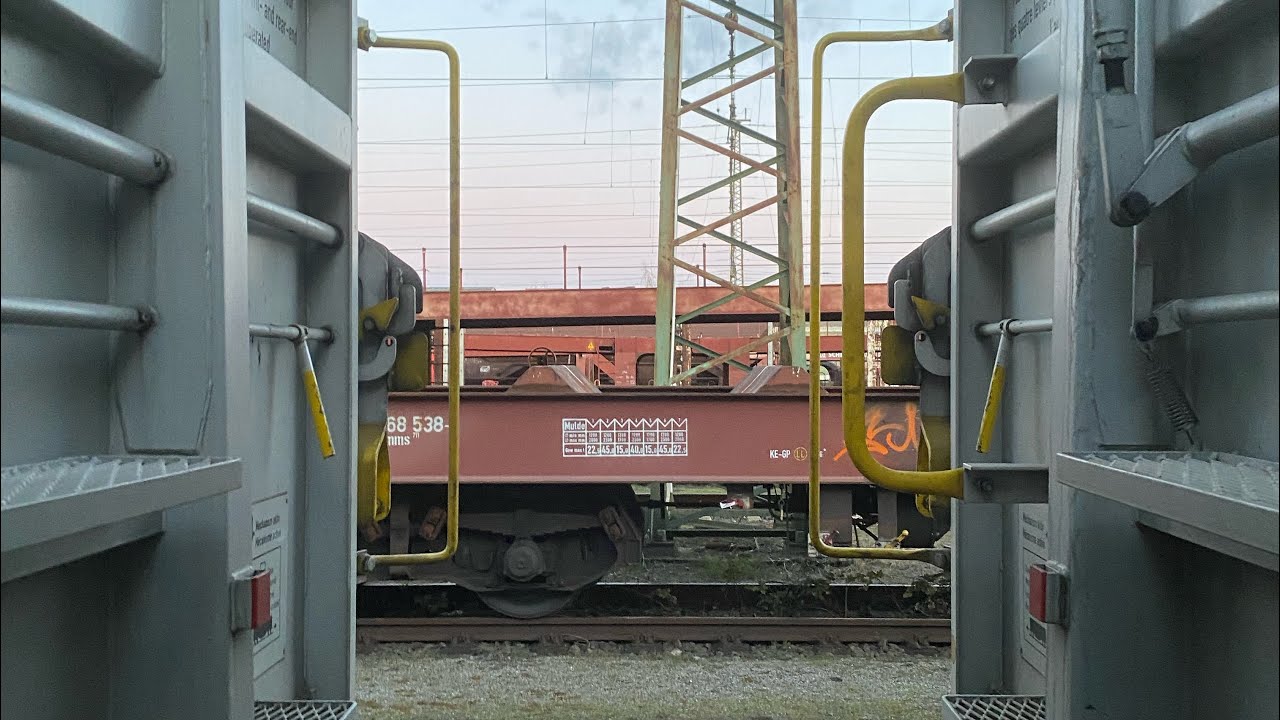 Freight graffiti, full color hall piece + little extra | with Plas & friends