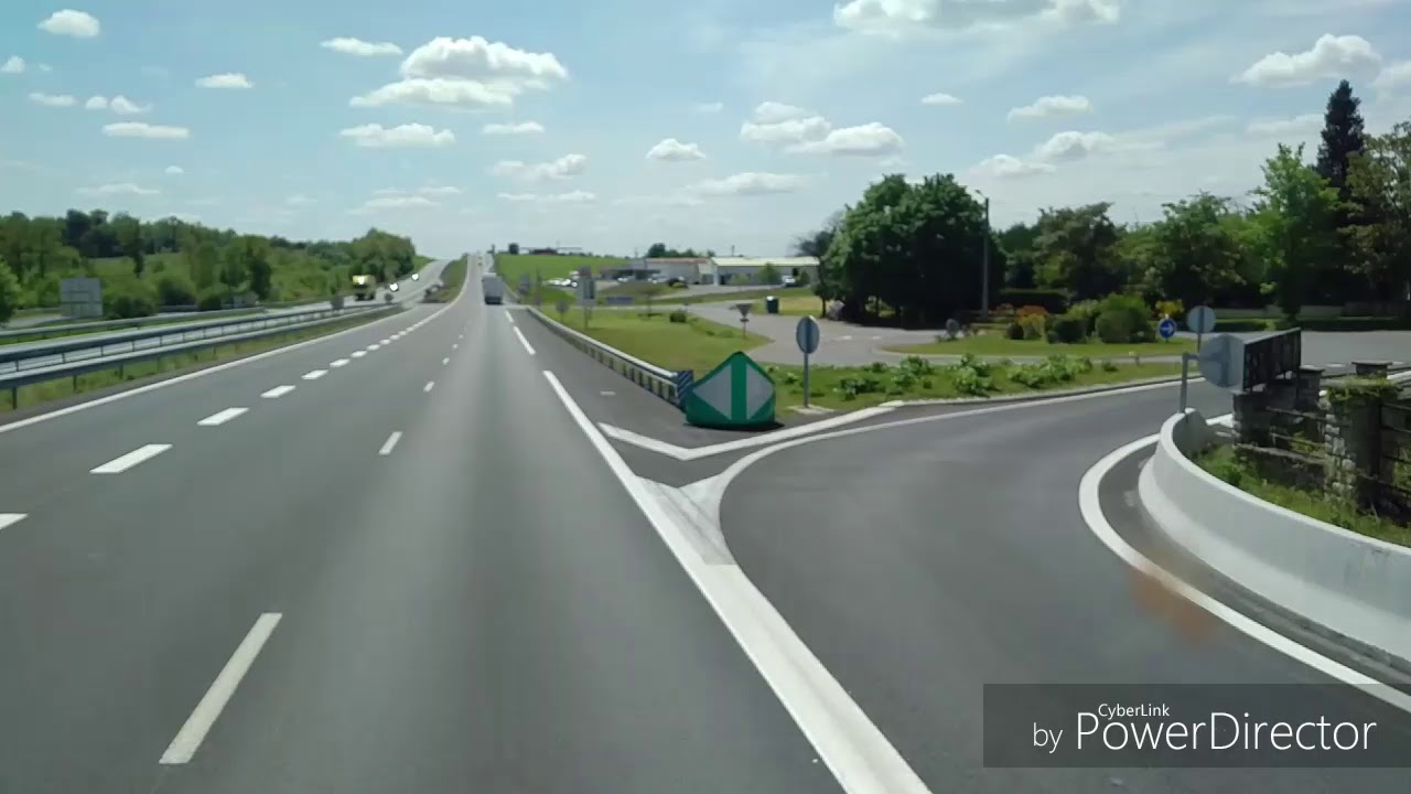 Fran&ccedil;a N10 Proibido utrapassar , mater distancia e limite de 80Kmh . 2/18
