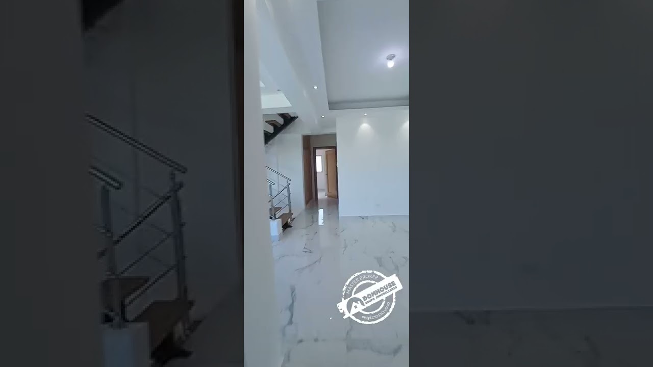 🇩🇴Modernas casas con 𝘁𝗲𝗿𝗿𝗮𝘇𝗮 𝘆 𝗽𝗶𝘀𝗰𝗶𝗻𝗮