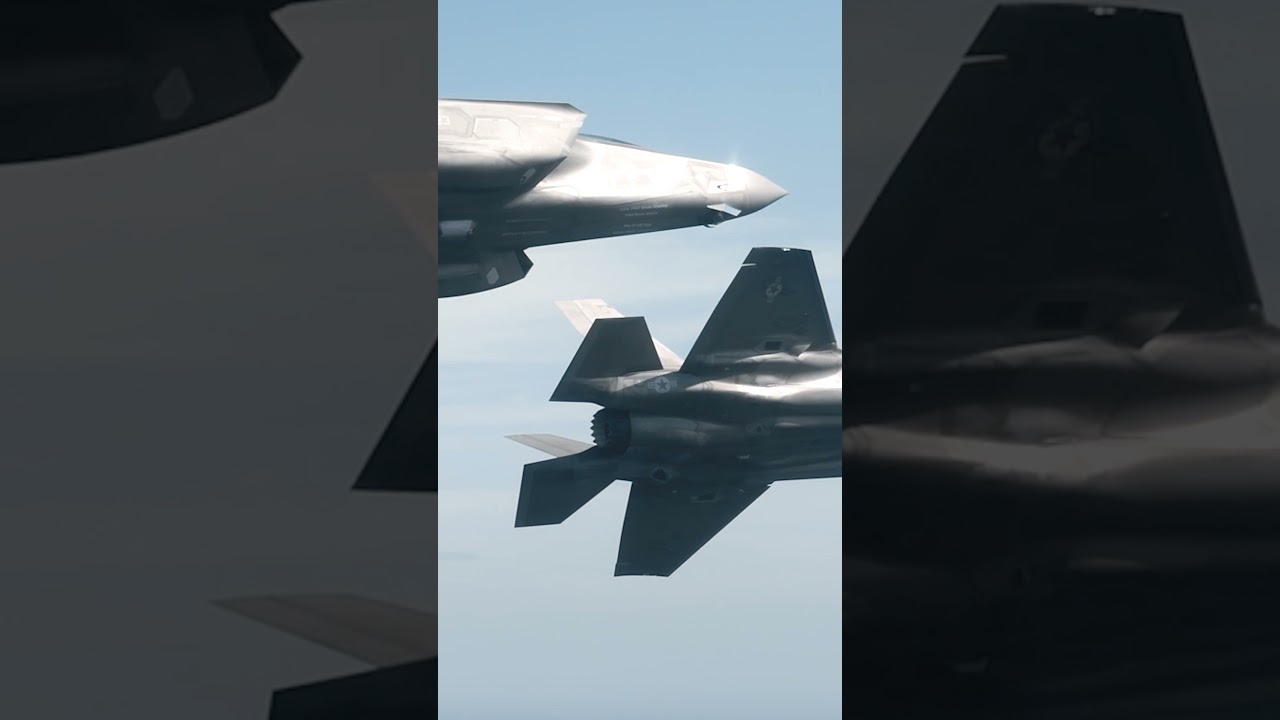 Два истребителя F-35B успешно приземлились на борт HMS Queen Elizabeth #shorts