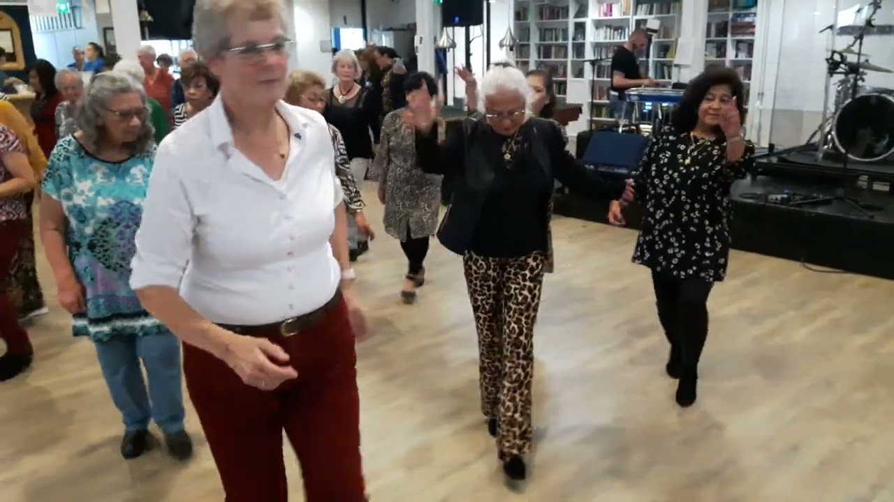 Deel-1)Een Gezellige dansmiddag,Met Line Dance Muziek van Jack Koopman.zondag 30 okt.2022.Roosendaal
