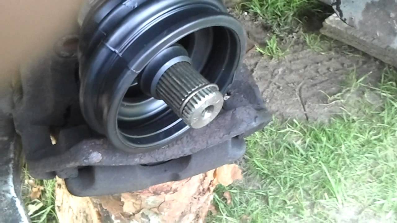 Audi A4 B5 wymiana osłony przegubu