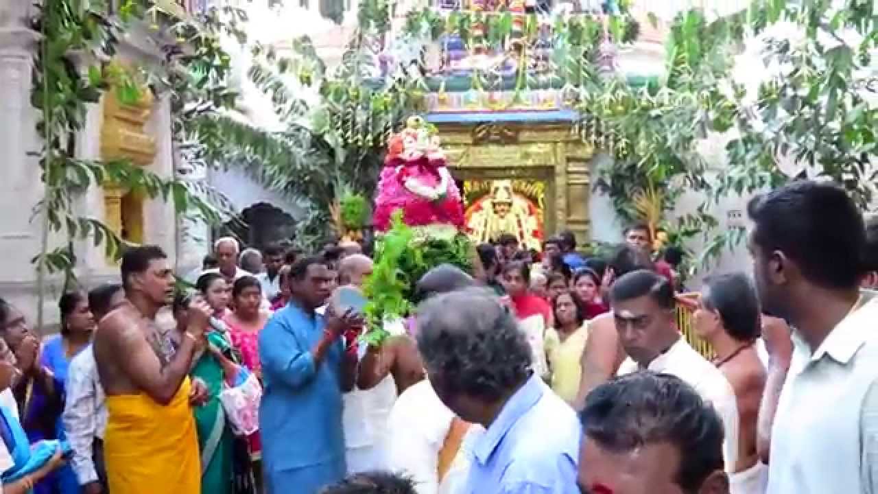 Sri Veeramakaliamman Temple Karagam & Agni Kapparai 2015
