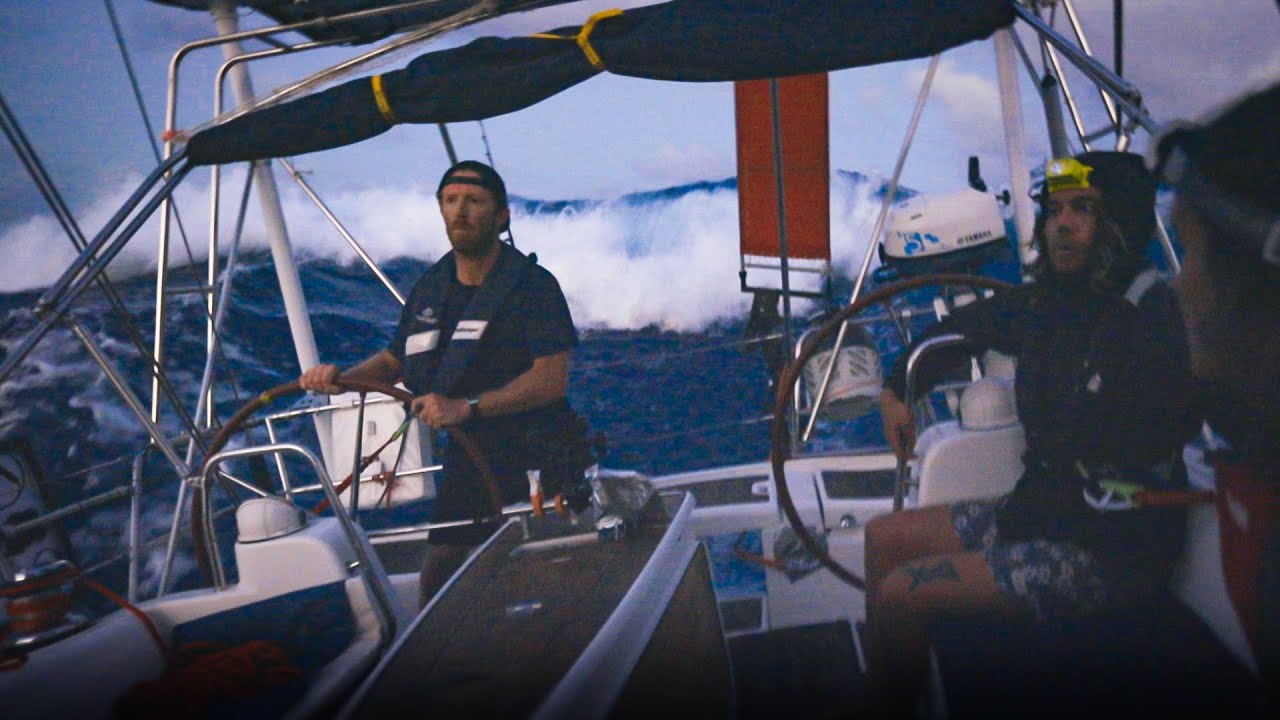 Штормовая погода и 6-метровые волны на 40-футовой яхте Beneteau | Атлантический переход, часть 3 ...