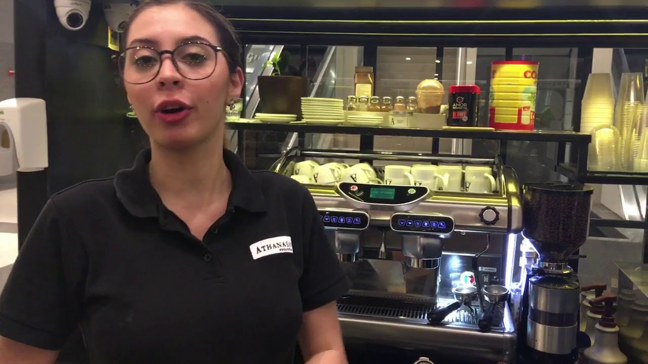 ¿Cómo debo vaporizar la leche para un capuchino?