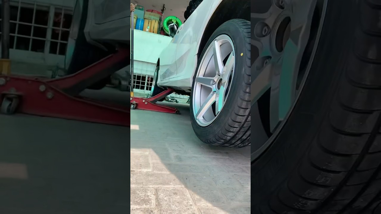 Rovelo tyre and 17 inches Alloy rims installed in Honda Civic ❤️