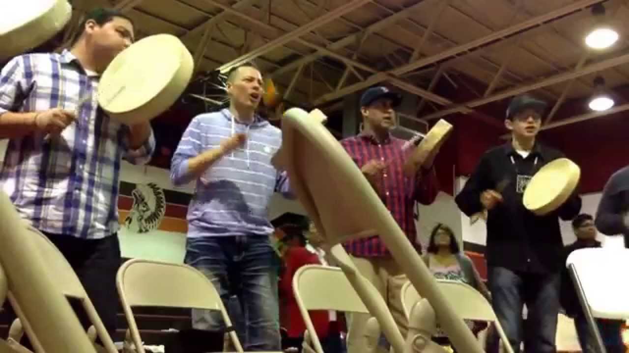 Marc Longjohn live @ Ft Hall Round Dance 2014. Rawkin a classic!!