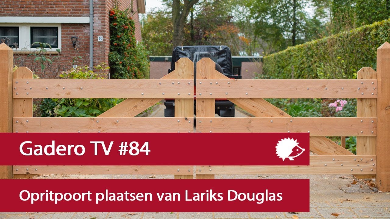 #84 Opritpoort plaatsen van Lariks Douglas hout
