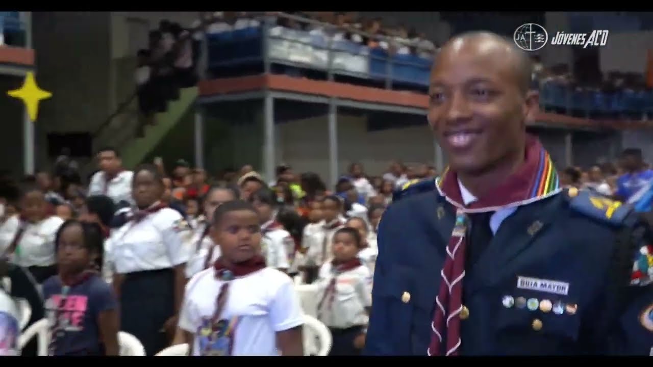APERTURA DEL CAMPOREE DE AVENTUREROS BRILLANDO YO IRE