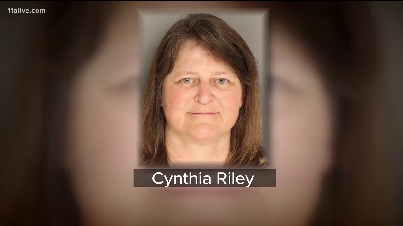 14 elderly victims scammed by caretakers