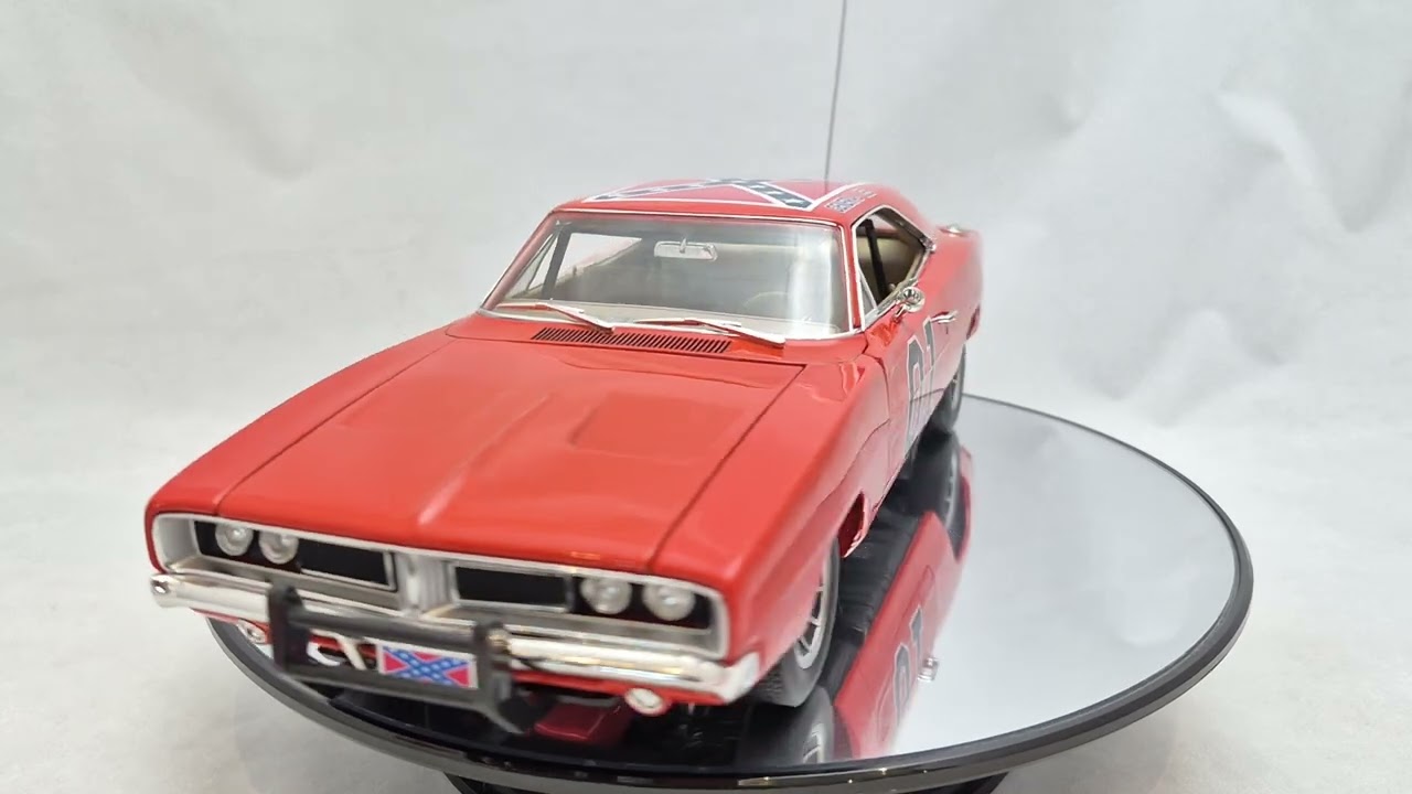 Autoworld General Lee 1969 Dodge Charger Dukes of Hazzard Silver Screen Machines TV Car Authenics