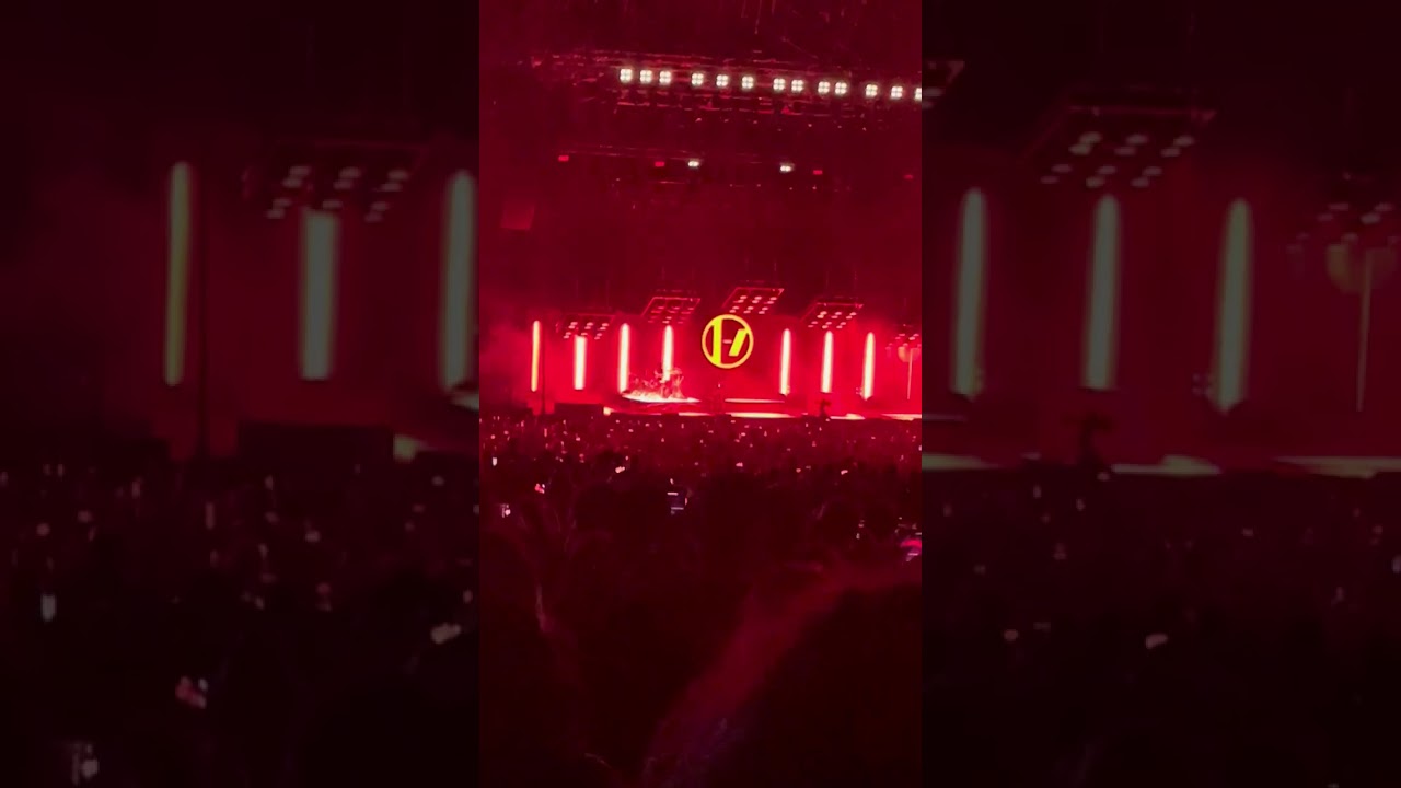 Overcompensate Twenty One Pilots The Clancy Tour: Breach Tampa 2025 