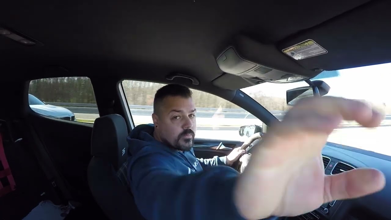 BMW M4 mhd stage2 vs GOLF 6 gti ed35