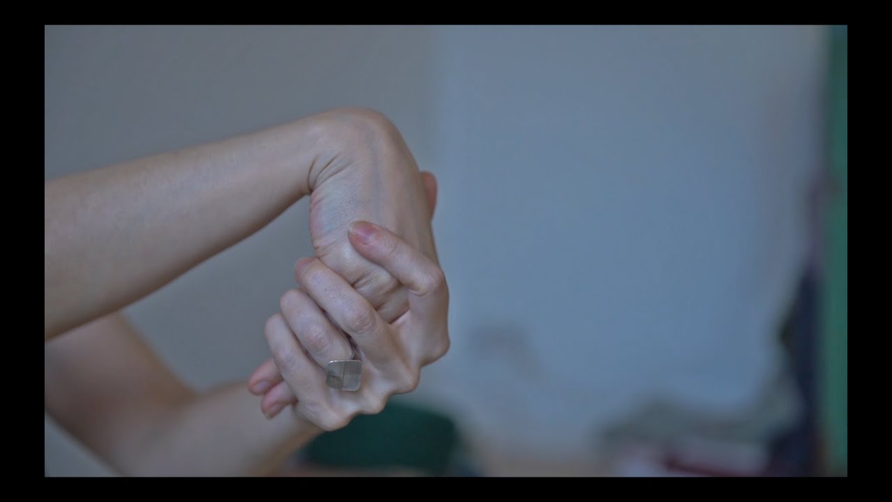 Hand and wrist stretches / yoga for hands / give your hands and wrists a break