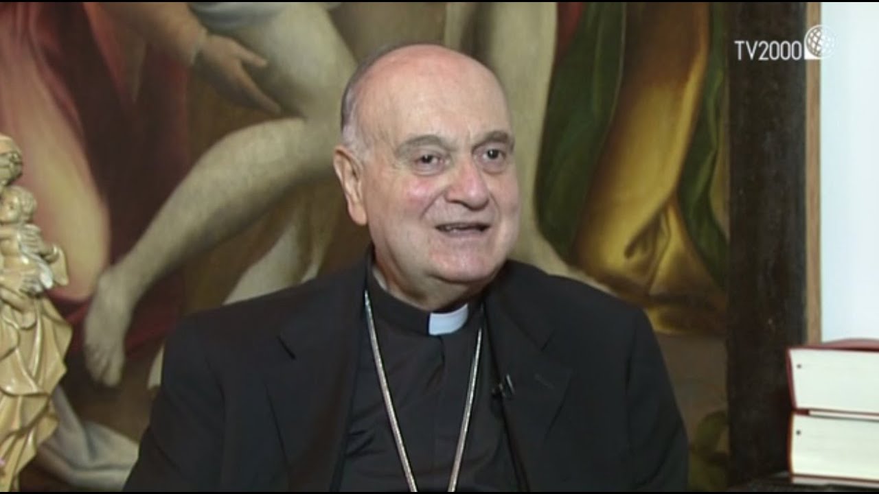 Madre Teresa, card. Comastri: “Mi disse senza Adorazione e preghiera non reggi”