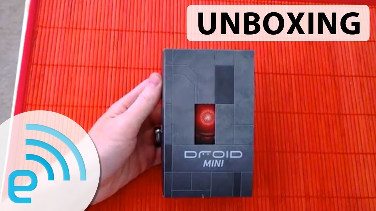 Motorola Droid Mini Unboxing | Engadget