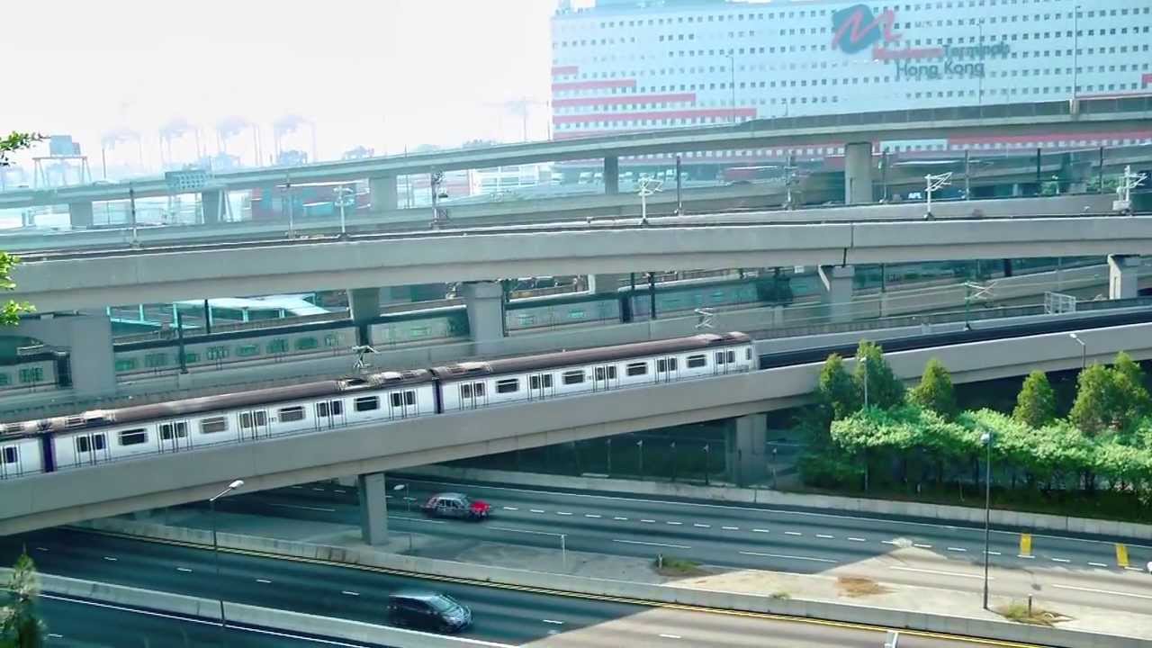 [HD] The MTR Tsuen Wan Line Train and Tung Chung Line Train at Lai King Station
