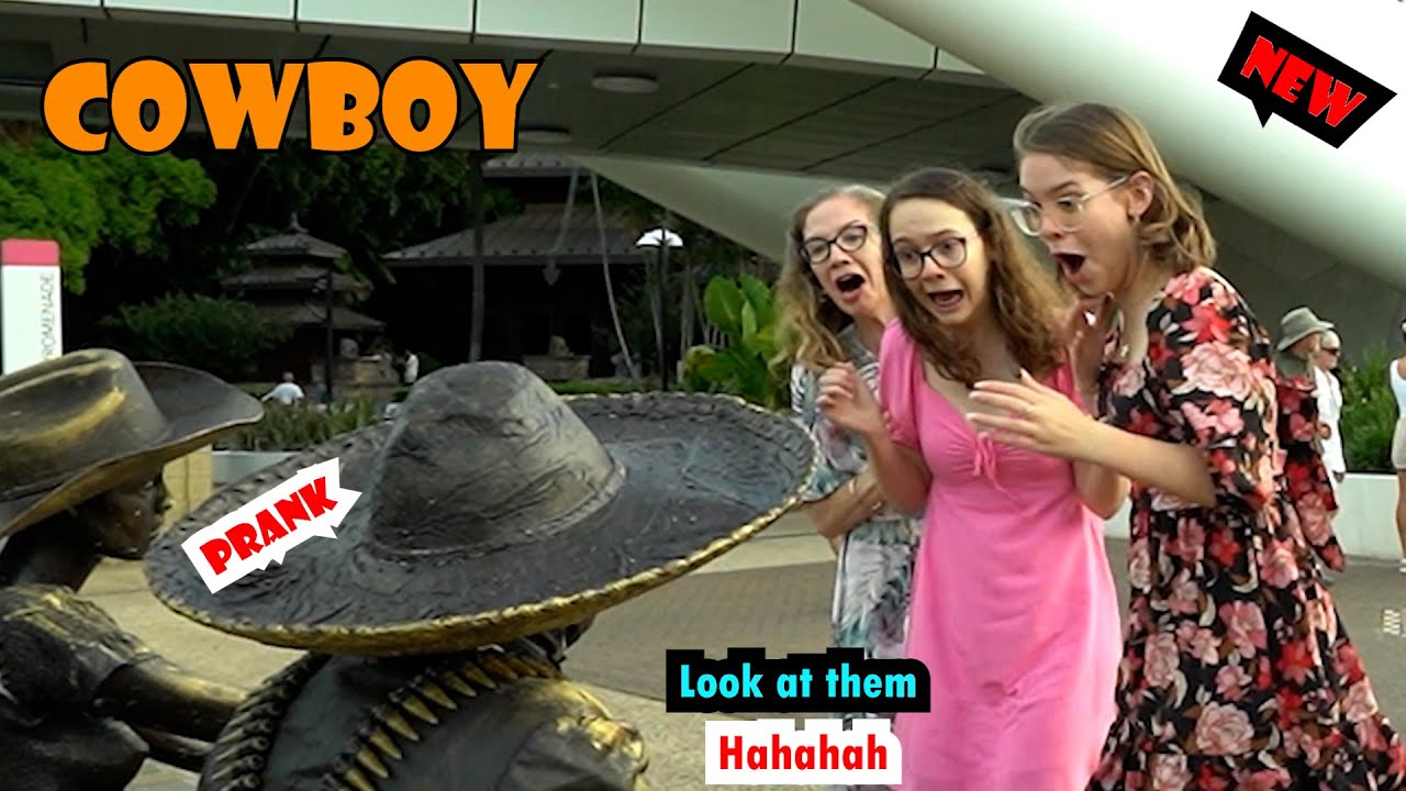 #Cowboy_prank in Brisbane city. funniest reactions ever. must watch.