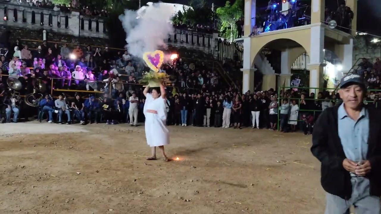 SEGUNDA PARTE QUEMA DE CASTILLO LACHIRIOAG 2025