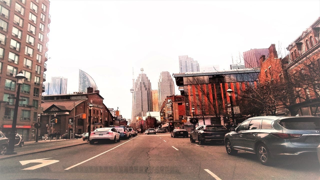 Toronto – Weekend driving along the most famous streets | Entertainment District December 18, 2022