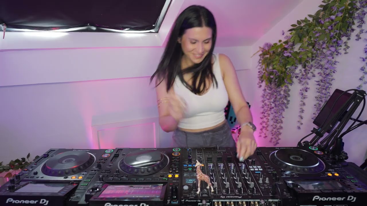 Deep Tech Drum & Bass DJ Mix 2025 🔊 | Becky Saif | Dark, Minimal, Rolling DnB Set