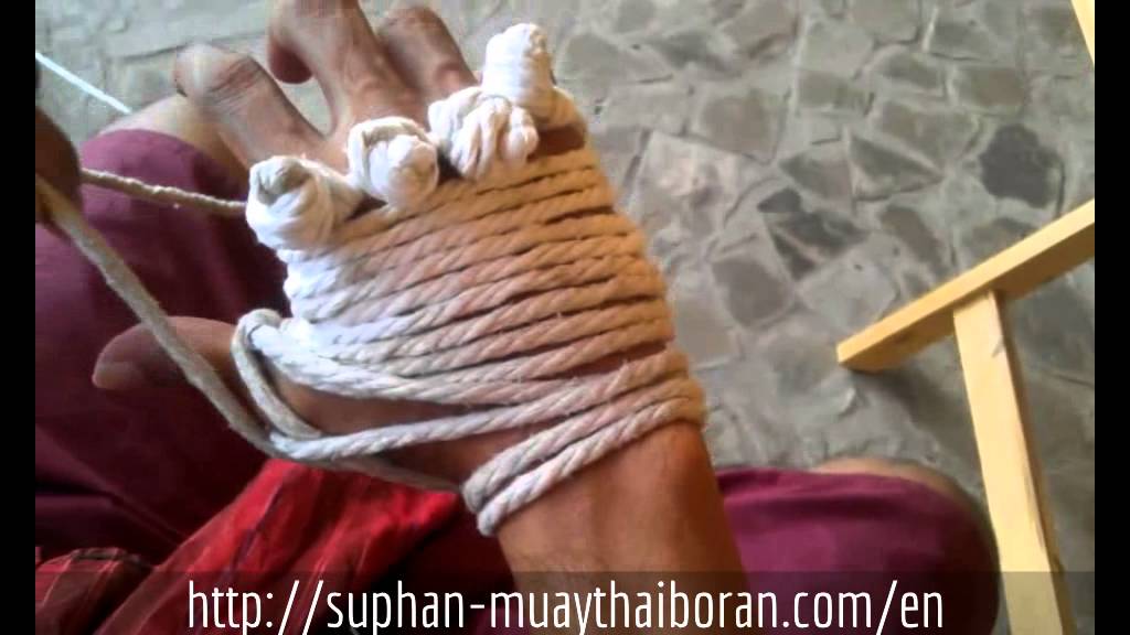 KARD CHUEK: Making Knots & Wrapping: Kru Suphan
