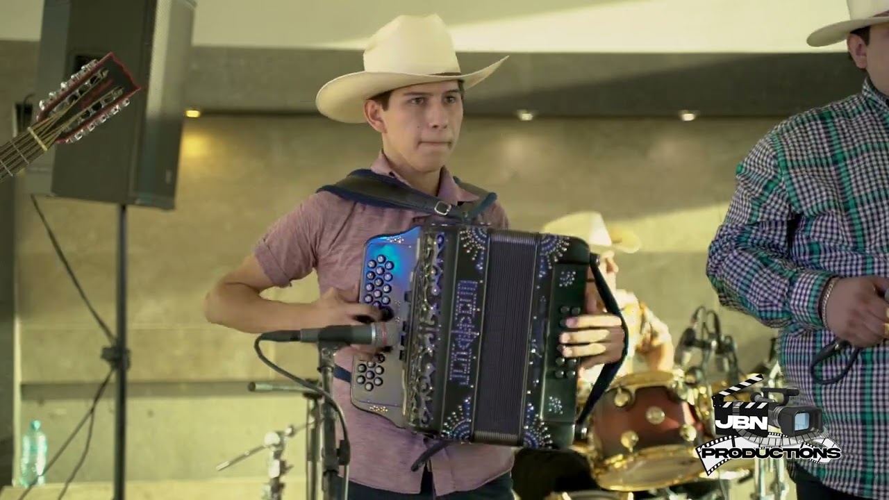 Grupo La Ruleta - El Desorden De Badiraguato (En Vivo 2022)