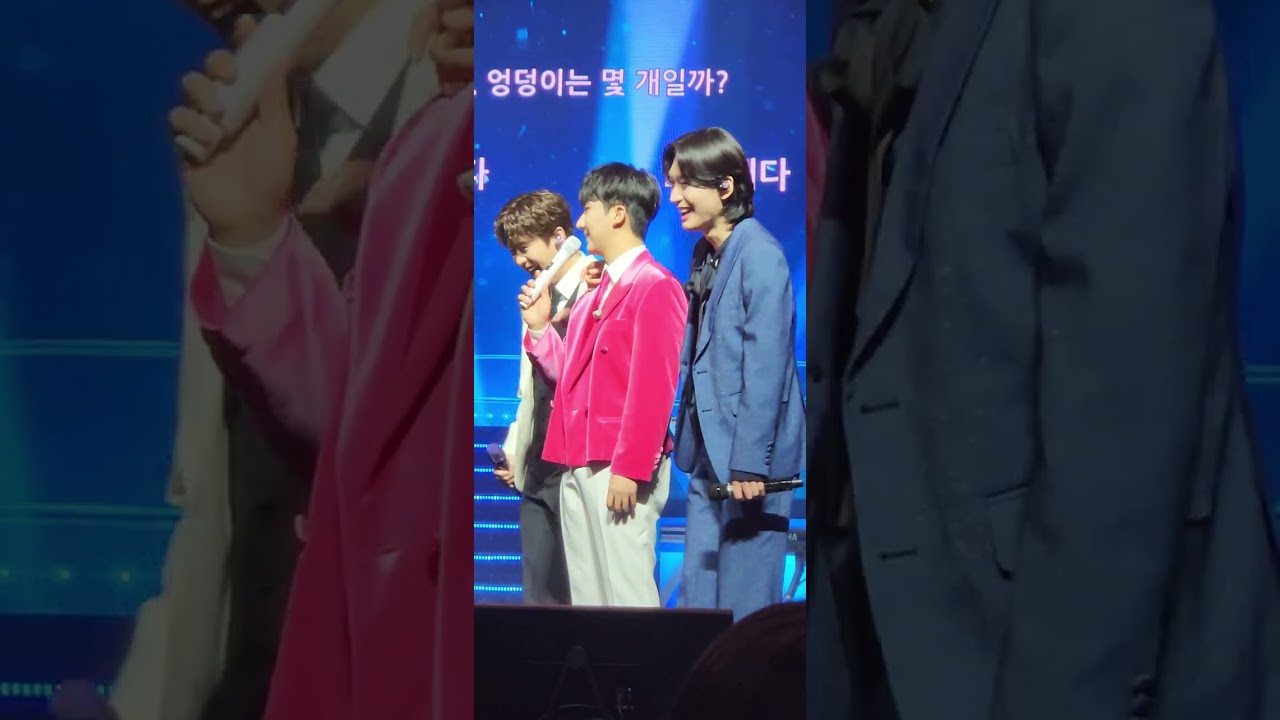 머리에 하트 or 얼굴에 하트 고르기. 오늘의 톡크쇼