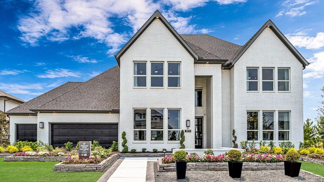 *MUST SEE* INCREDIBLE MODERN LUXURY DESIGN Home Tour | Model House Touring Texas Real Estate
