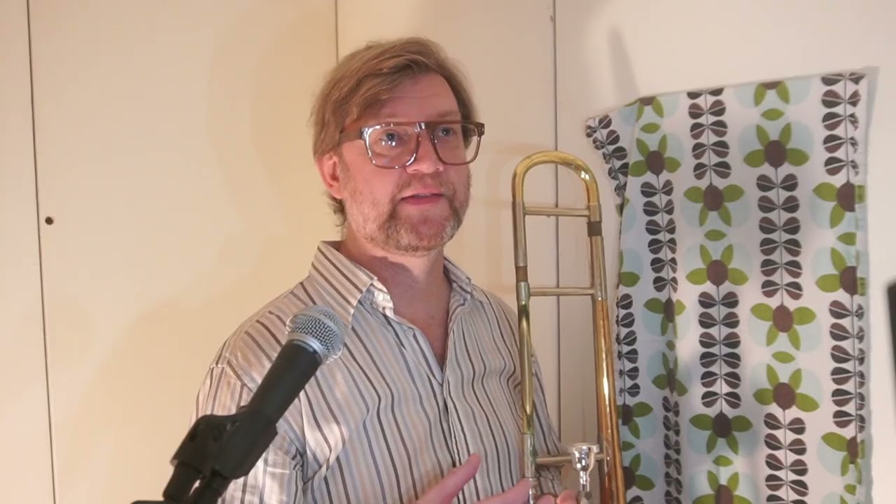Guided two-octave scale exercise (no tongue)