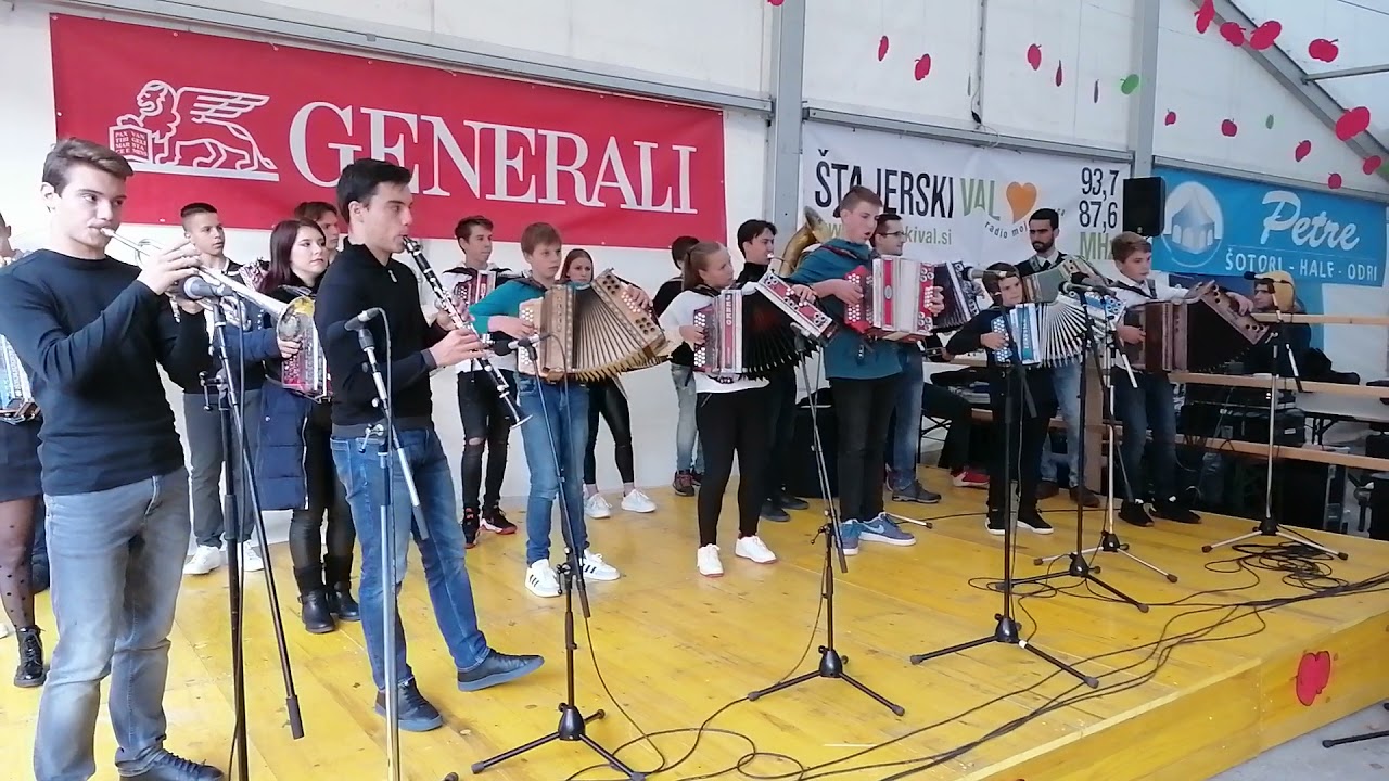 Na golici Harmonikarji Tonija Sotoška in družina Sotošek v živo
