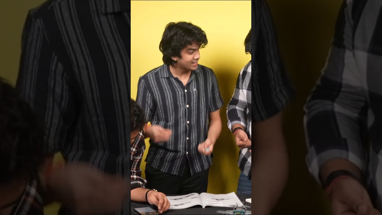Naam hai Pitajiplayz, Par Pitaji can't Play 🗣️🤧 ft. @soulregaltos9810 #shorts #s8ul