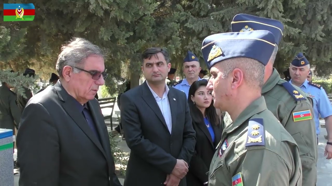 Şəhid hərbi pilot Rəşad Atakişiyevin məzarı ziyarət olunub