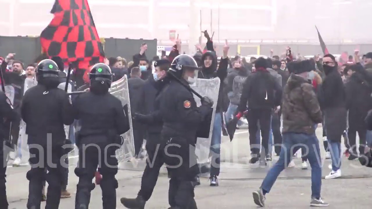 Milano, tensione a San Siro prima del derby: tifoserie quasi a contatto