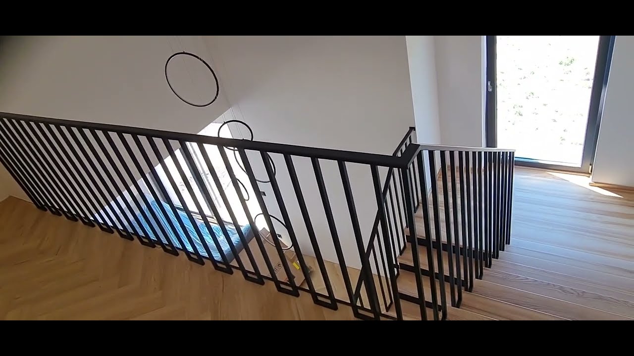Balustrada loft montaż nie widoczny 20 x 20  lamele tralki  czarna dębowe schody czarny mdf Kościan