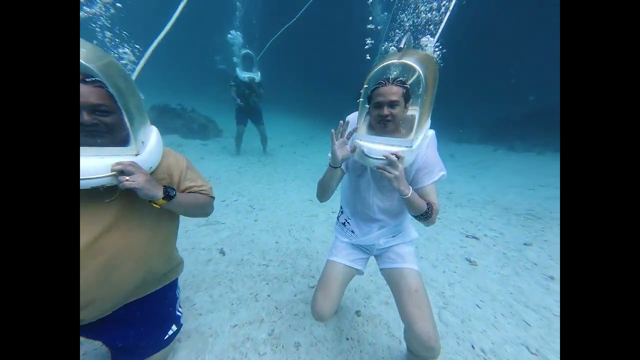 Helmet diving #boracay #diving #underwater 