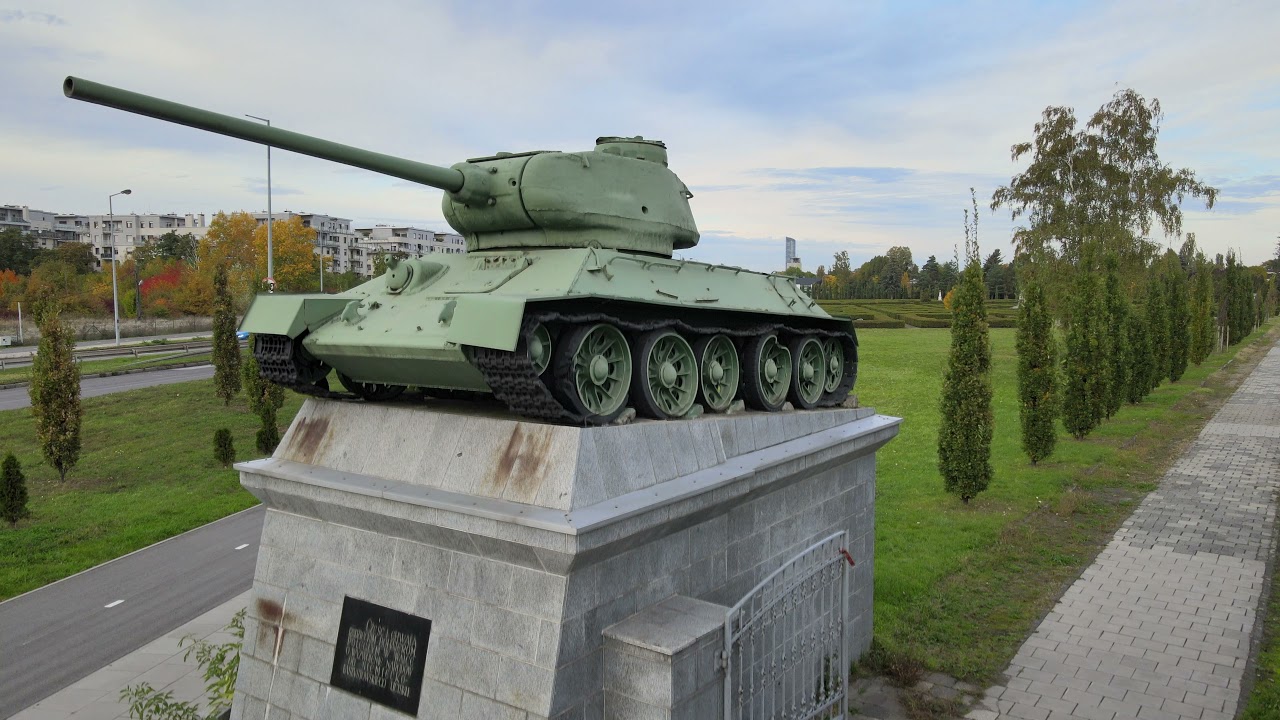 Cmentarz oficerów Armii Czerwonej we Wrocławiu. Военное кладбище - Бреслау