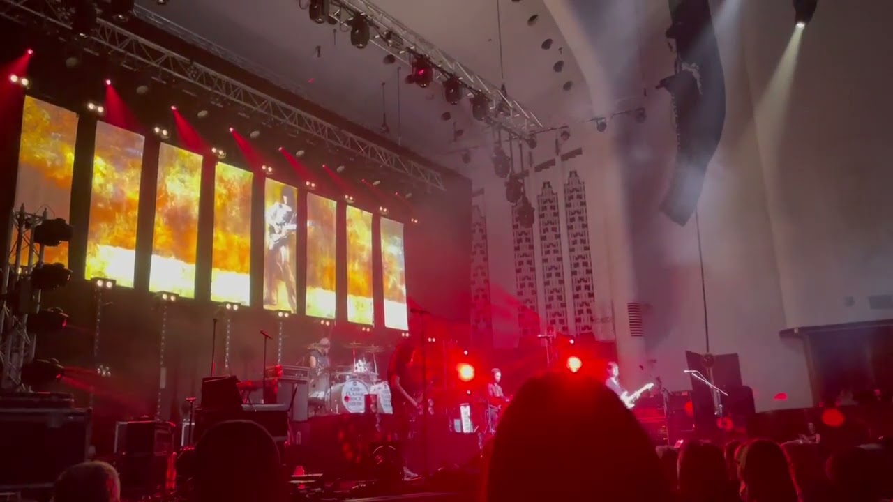 The Classic Rock Show - Cause We've Ended as Lovers - Liverpool Philharmonic Hall - 18/01/2025