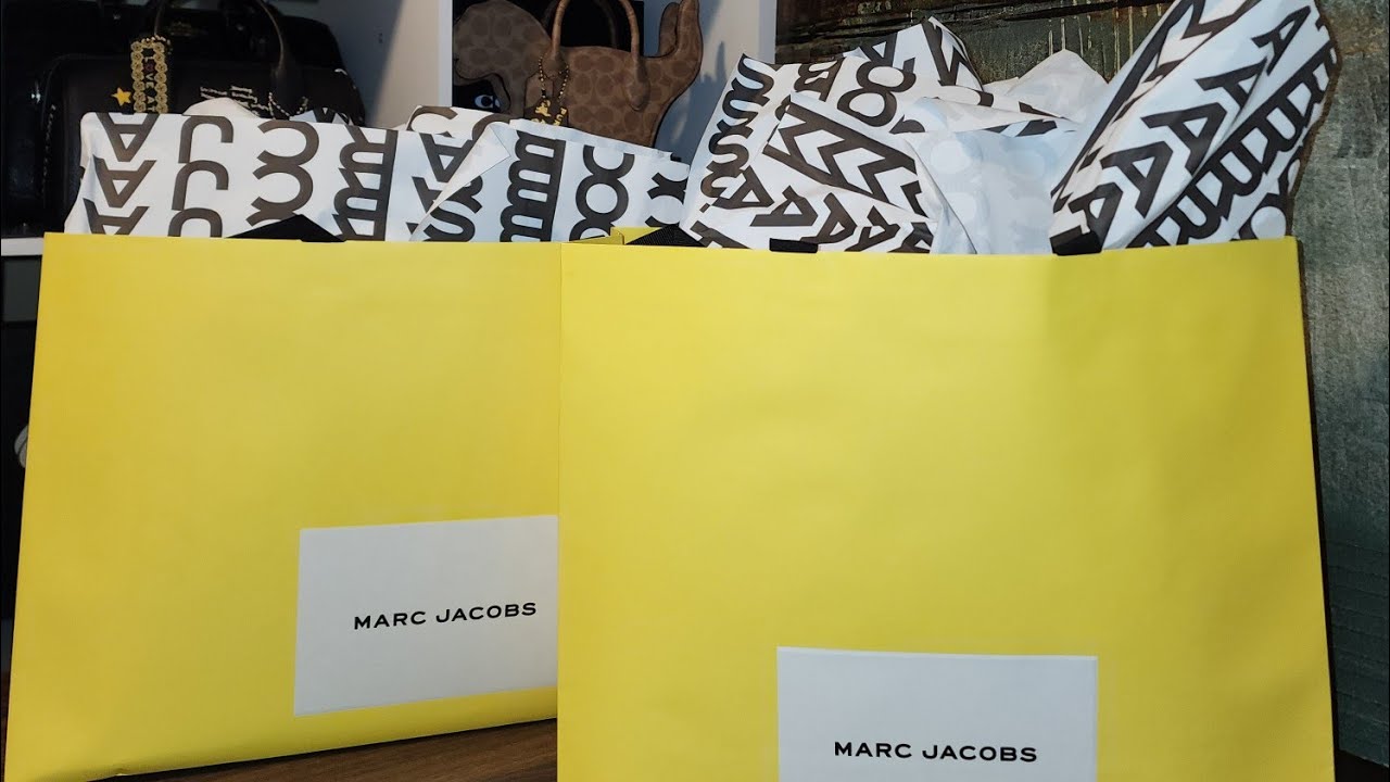 Предварительный просмотр сумки через плечо Marc Jacobs Scene с заклепками и эффектом потертости &mdash;...