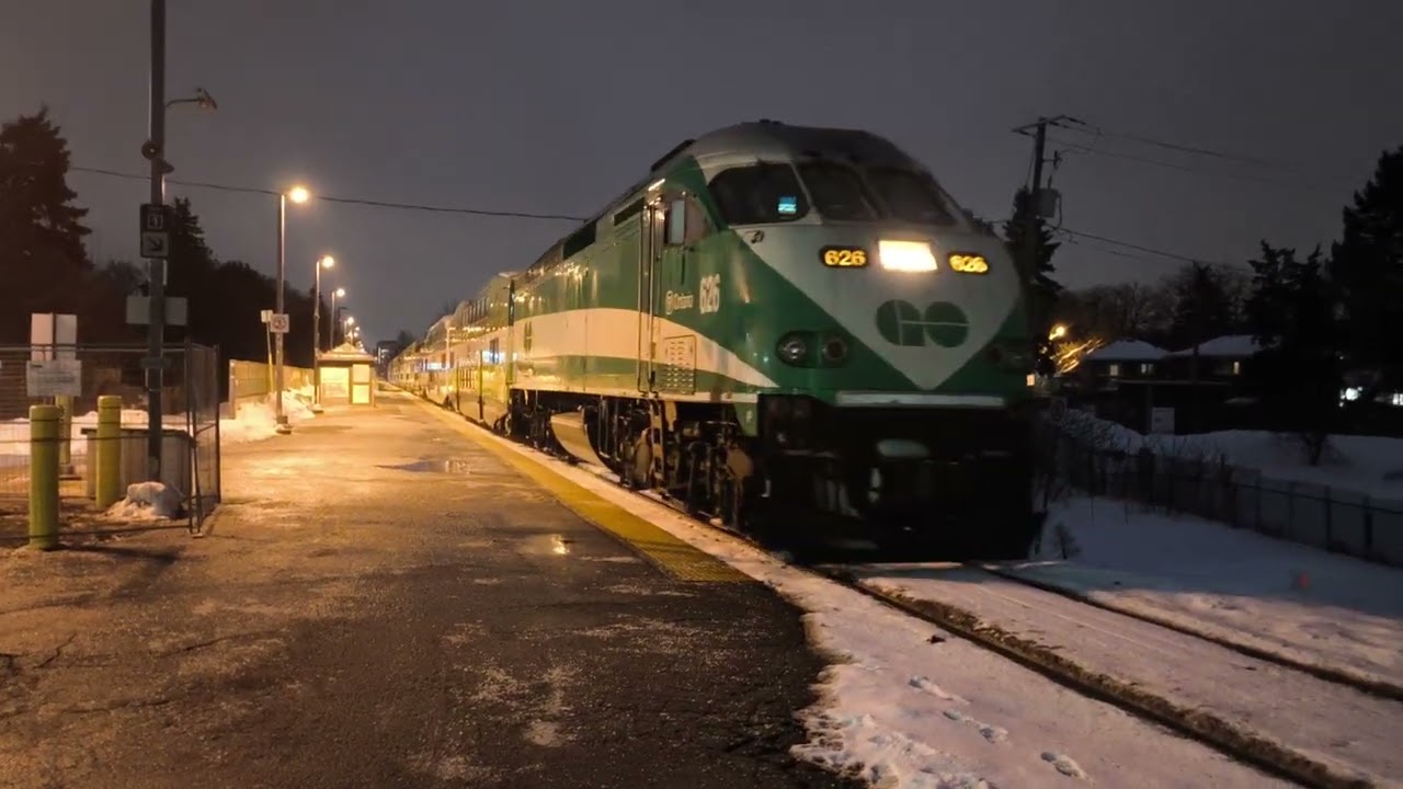 GO Train MP40PH 626 Arriving And Departure Old Cummer GO Station Pulling 10 Cars Train Cab Car 375