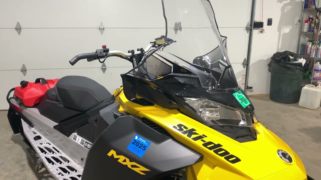 2023 Ski Doo MXZ 600 Sport EFI Walk Around and Review